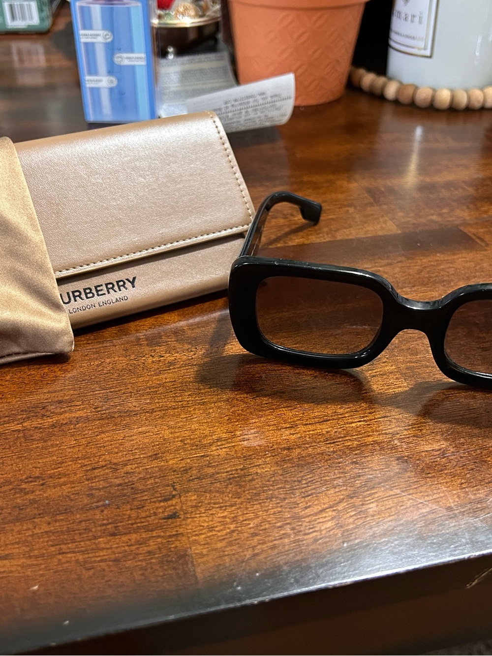Burberry Black Rectangular Women’s Sunglasses with Beige Case
